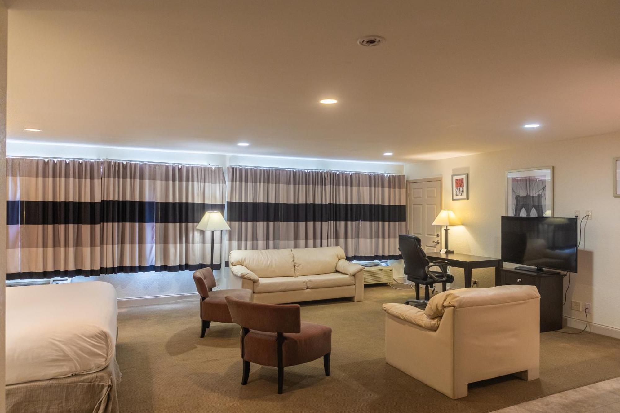 Cottonwood Suites Savannah Hotel&Conference Center Pooler Esterno foto