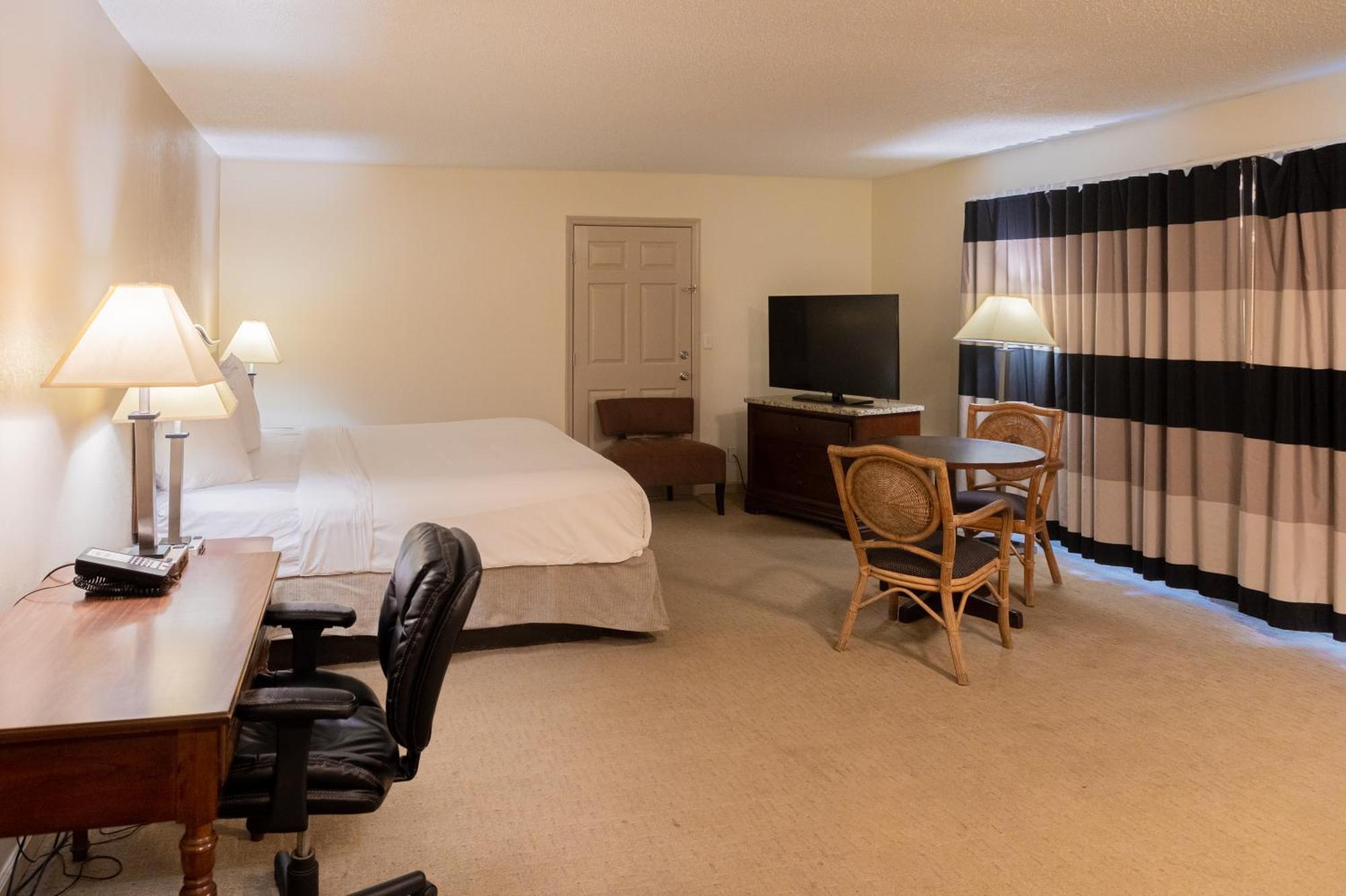 Cottonwood Suites Savannah Hotel&Conference Center Pooler Esterno foto