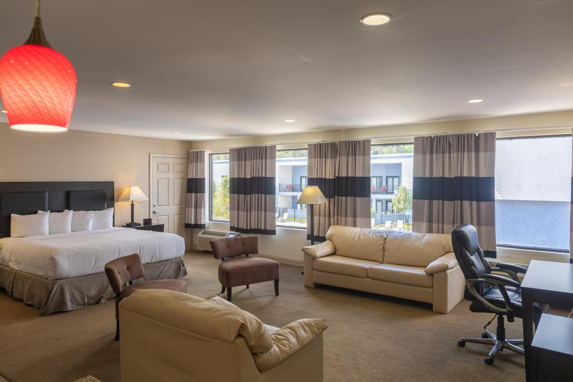 Cottonwood Suites Savannah Hotel&Conference Center Pooler Esterno foto