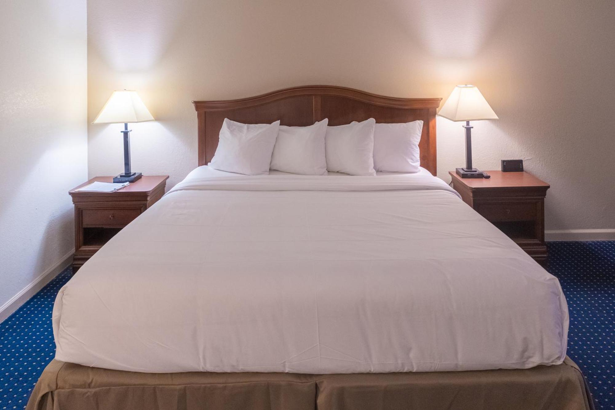 Cottonwood Suites Savannah Hotel&Conference Center Pooler Esterno foto